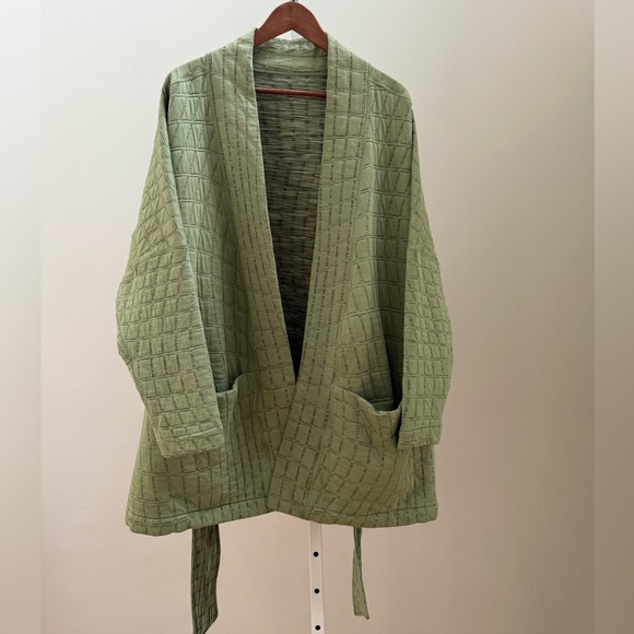 Nike Yoga Therma-FIT Luxe Jacquard Top Reversible Oil Sage Green Size XL NWT - Picture 6 of 14